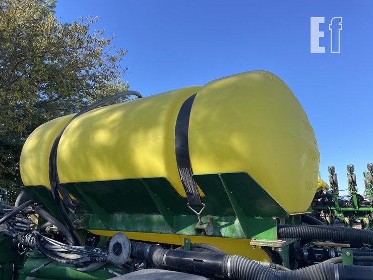 2011-john-deere-1770nt-image-19