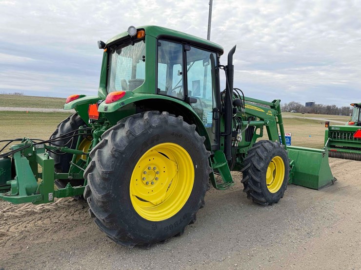 2011-john-deere-6430-premium-image-4
