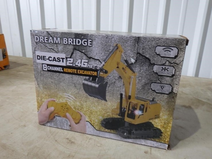 remote-control-excavator-toy-image-2