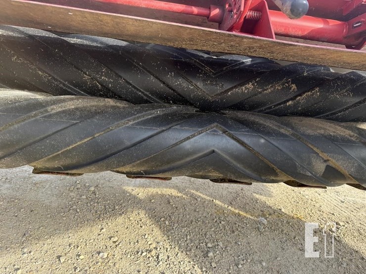 2015-new-holland-h7230-image-5