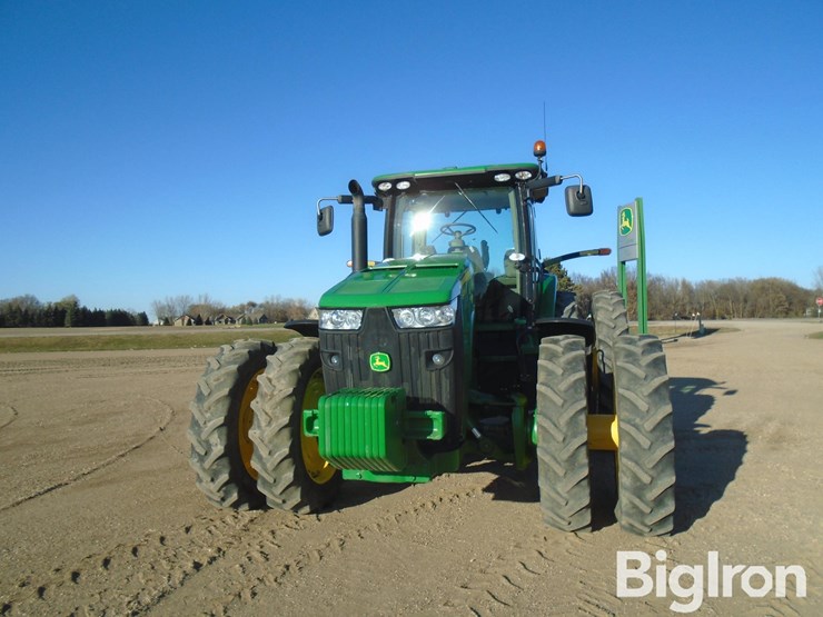 2012-john-deere-8285r-image-2