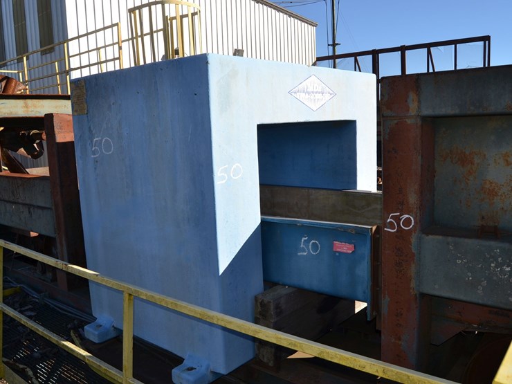 mdi-model-2000-whole-tree-metal-detector-w/-41"x44"-opening-w/-41"x17'-belt-feed-w/-fiberglass-section-w/-no-drive-drive-of-ladder-back-conveyor-w/-control-image-1