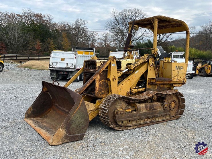massey-ferguson-300-image-1