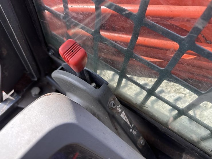 kubota-svl75-2-image-39