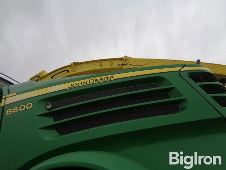 2015-john-deere-8600-image-18
