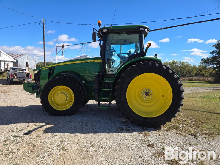 2016-john-deere-8245r-image-8