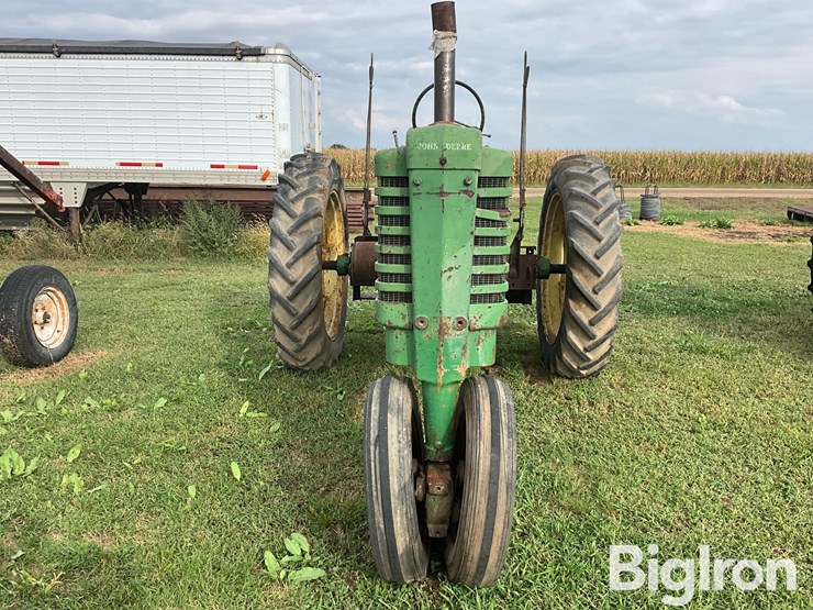 1948-john-deere-model-b-image-2
