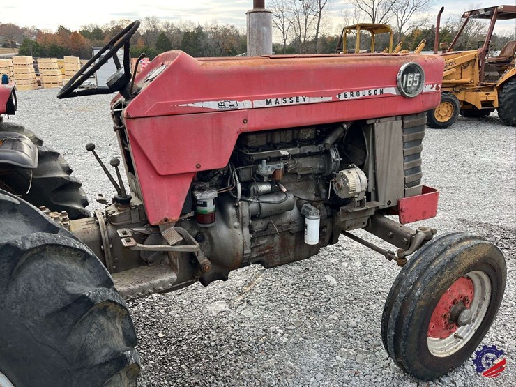 massey-ferguson-mf165-image-27