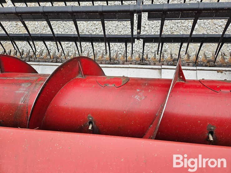 2011-case-ih-3020-image-14