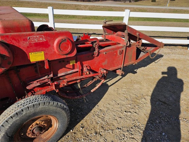 new-holland-68-image-17