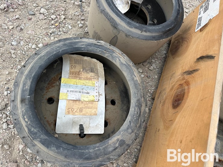 john-deere-9000t-mid-roller-assembly-spindle-&-wheels-image-15