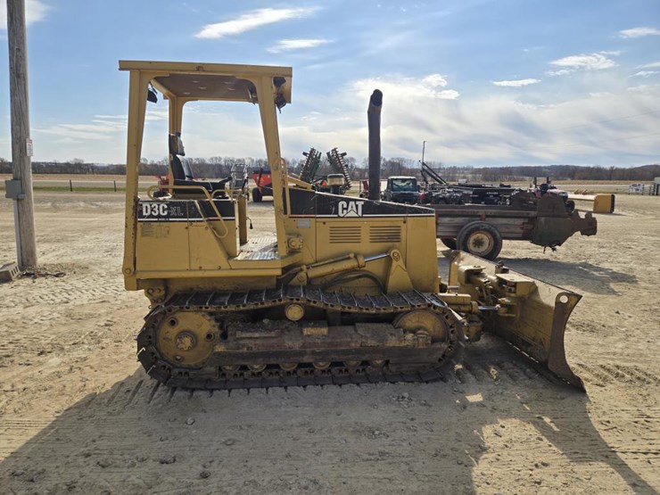 1996-caterpillar-d3c-image-13
