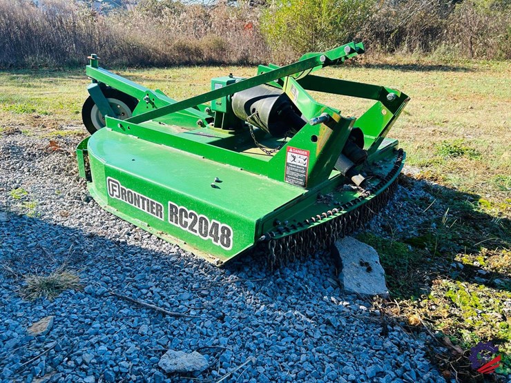 2016-john-deere-1025r-image-127