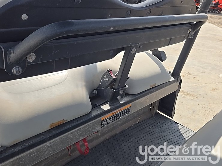 2020-club-car-carryall-1700-image-68