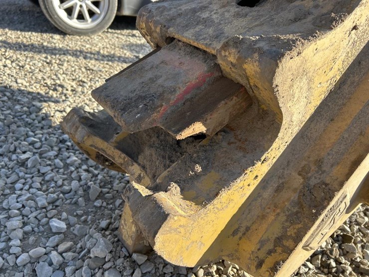 2014-caterpillar-336el-image-16