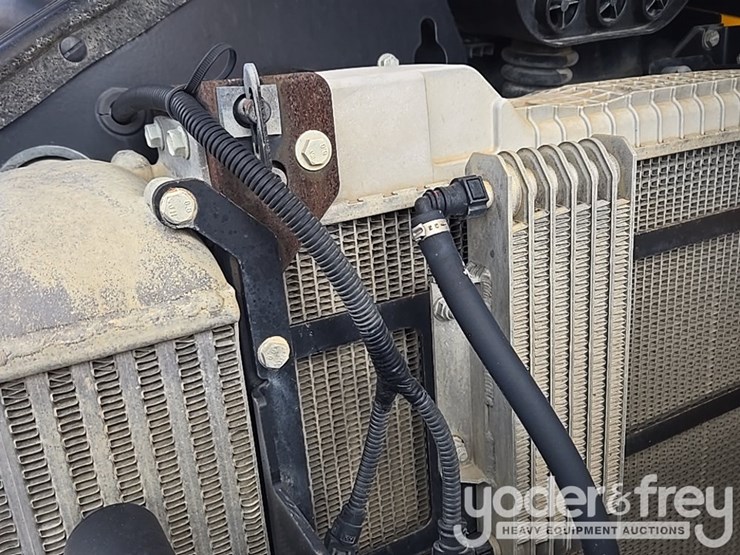 2017-jcb-510-56-image-105