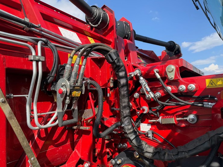 2023-case-ih-4412f-image-11