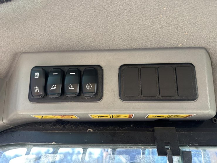 caterpillar-226d3-image-37