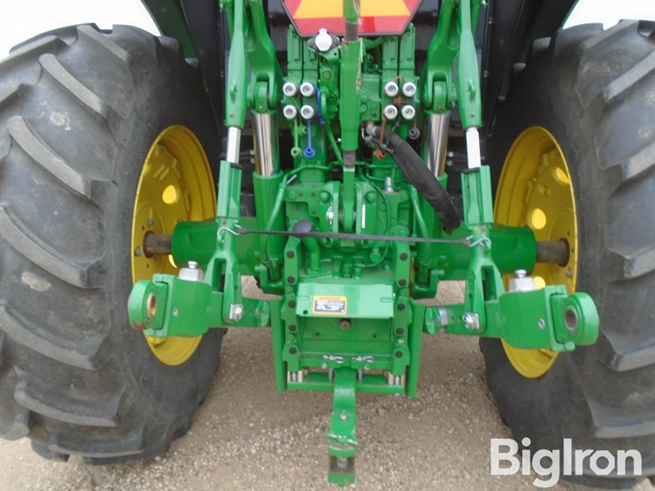 2023-john-deere-6155m-image-10