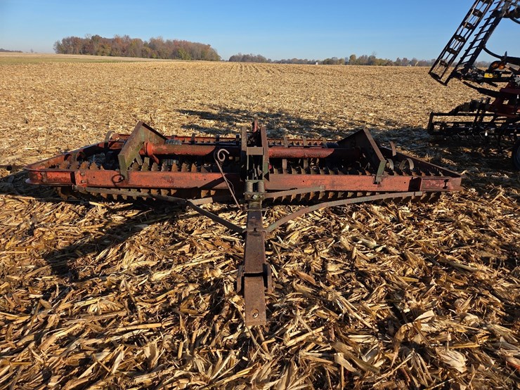 13'6"-brillion-cultimulcher-image-2