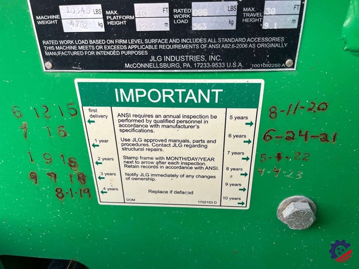 2015-jlg-4069le-image-37