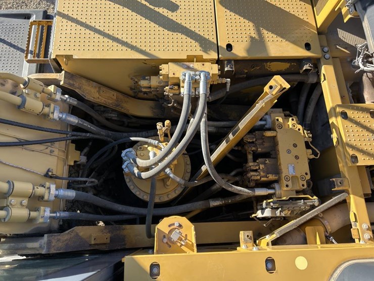 2014-caterpillar-336el-image-30