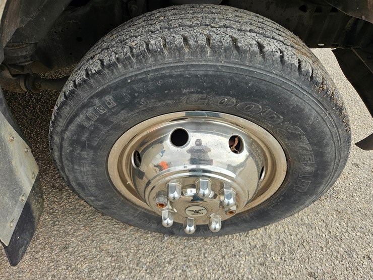 #22778-•-2003-ford-econoline-van-ambulance-image-58