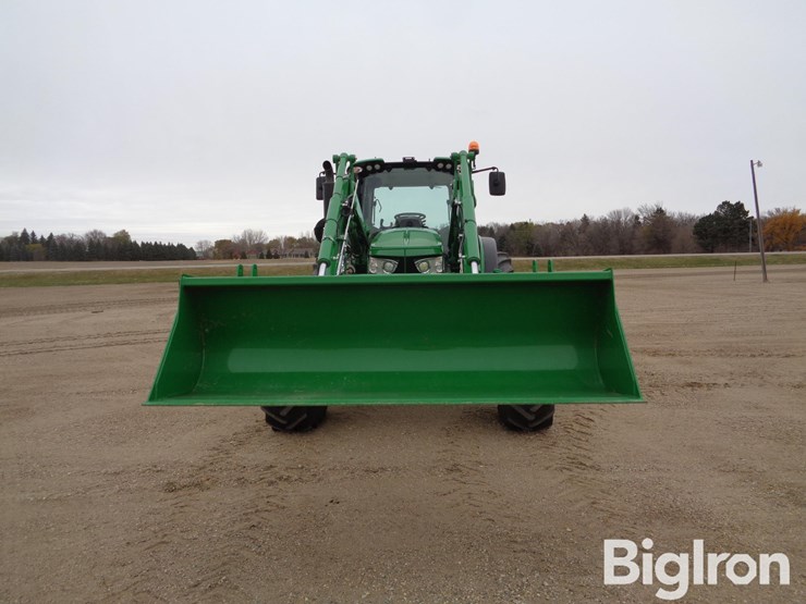 2023-john-deere-6155m-image-2
