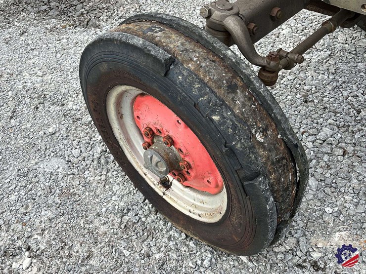 massey-ferguson-mf165-image-8