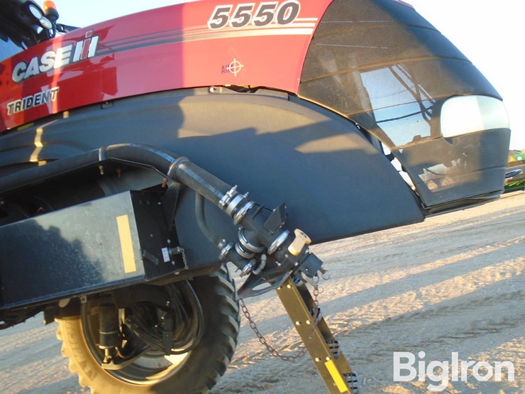 2018-case-ih-trident-5550-image-16