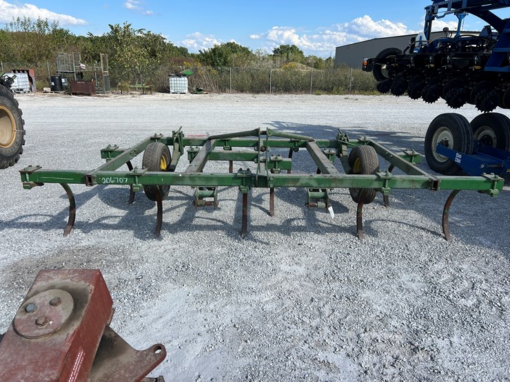 john-deere-1610-image-2