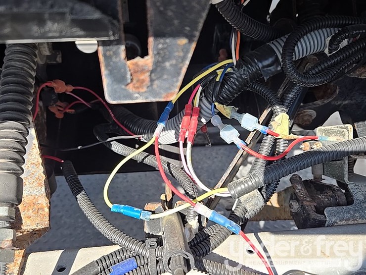 2019-club-car-carryall-1700-image-47