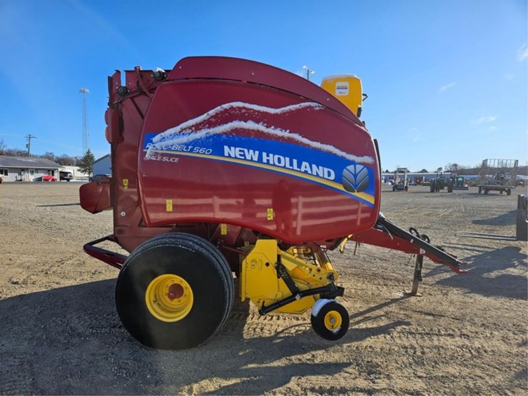 new-holland-roll-belt-560-image-6