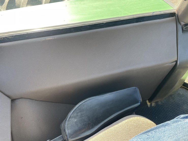 1988-john-deere-4850-image-28