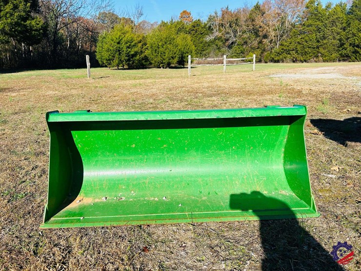 2016-john-deere-1025r-image-97