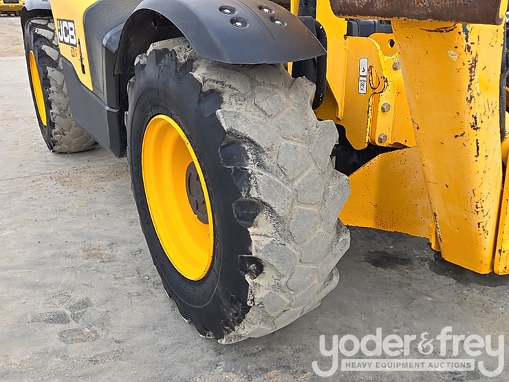 2017-jcb-510-56-image-37