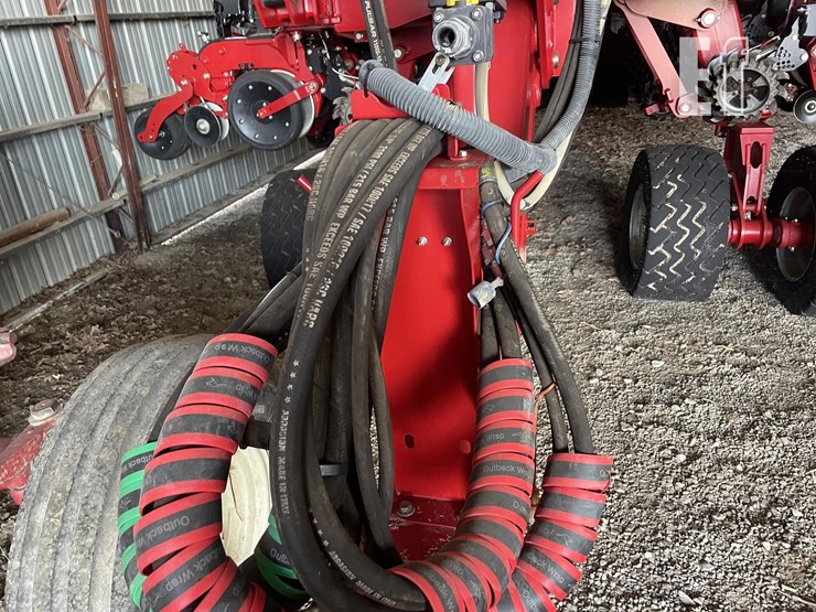 2024-case-ih-2160-image-10