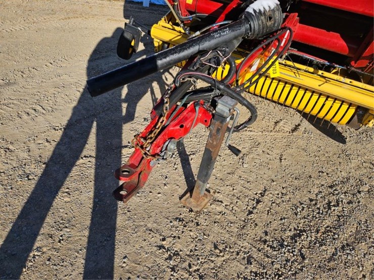 new-holland-roll-belt-560-image-10