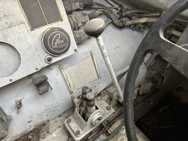 2118-ford-300-image-23