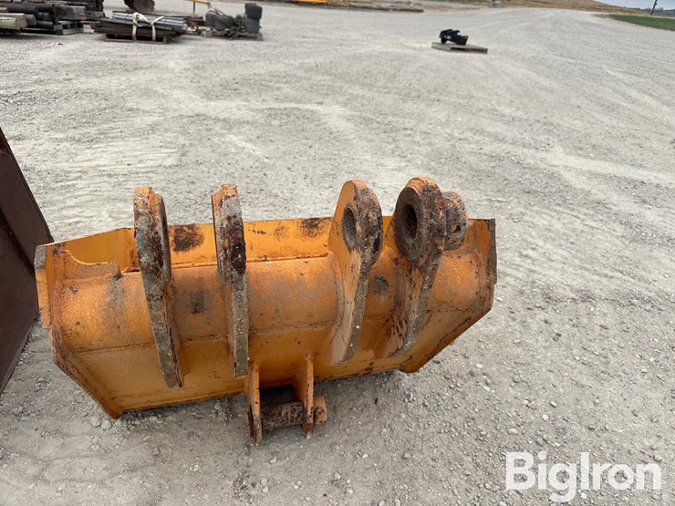 excavator/backhoe-buckets-image-19