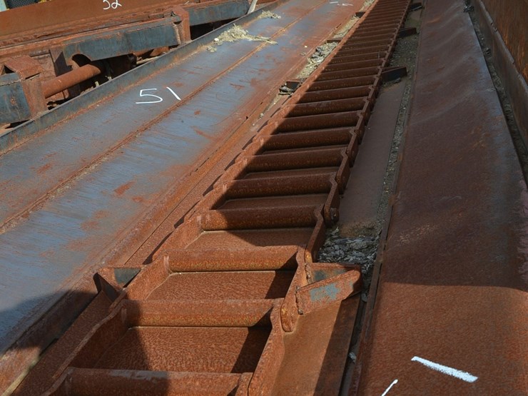 23'-heavy-duty-endwise-log-trough-w/-ladder-back-chain-w/-10hp-heavy-duty-drive-w/-steel-support-to-the-ground-image-4