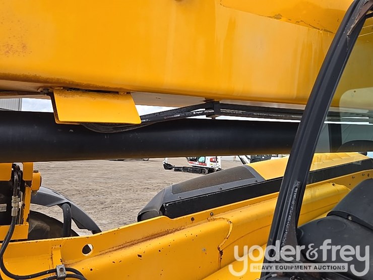 2017-jcb-510-56-image-51
