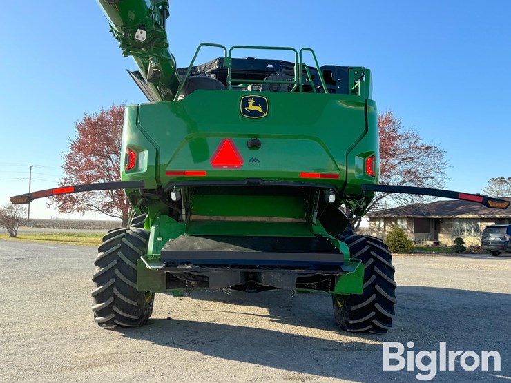 2022-john-deere-x9-1000-image-6