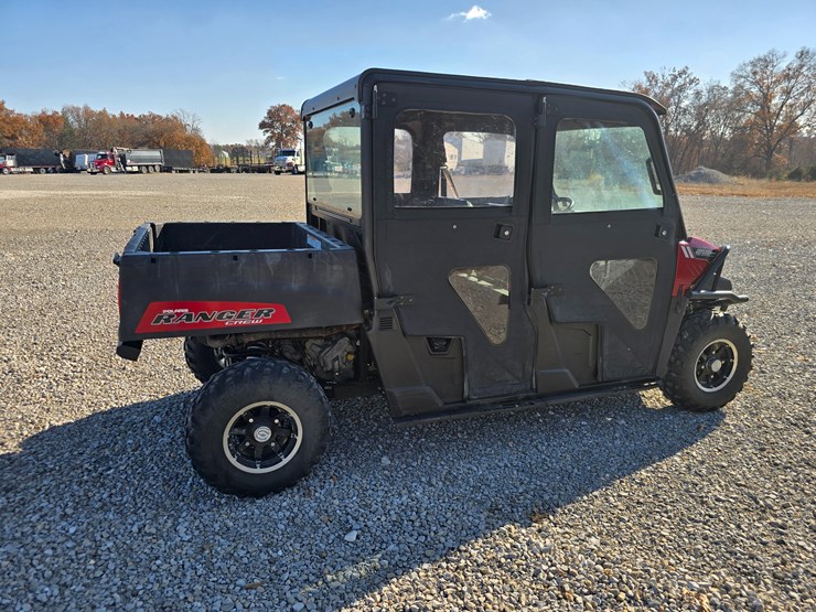 2015-polaris-ranger-crew-image-18