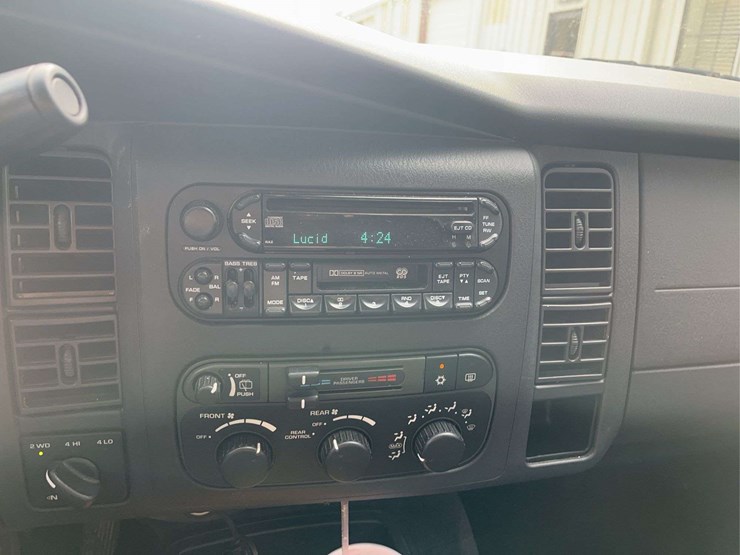 2003-dodge-durango-image-15