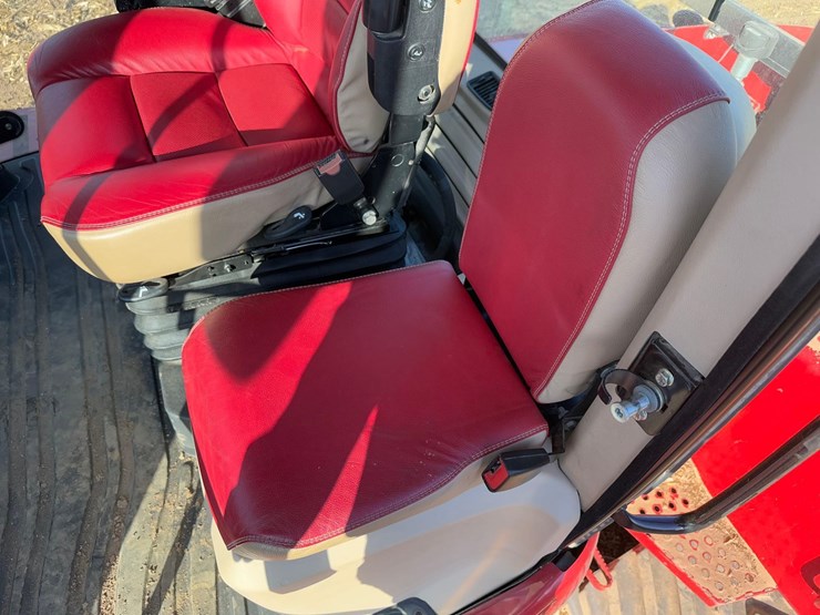 2023-case-ih-540-image-41