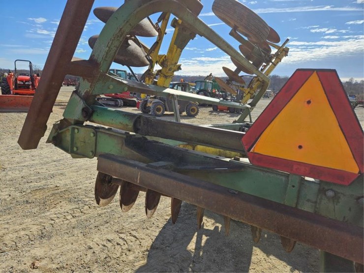 john-deere-230-image-19