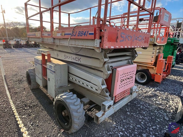 1999-skyjack-sj8841-/-41’-scissor-lift-image-3