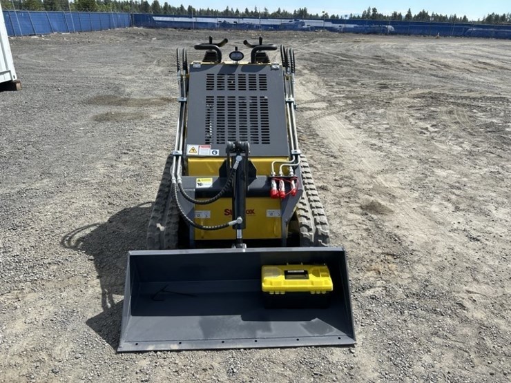 2025-starvox-sv-480-mini-compact-track-loader-image-8