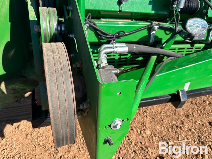 2018-john-deere-608sh-image-14